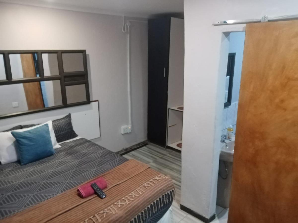 Khula Bed & Breakfast